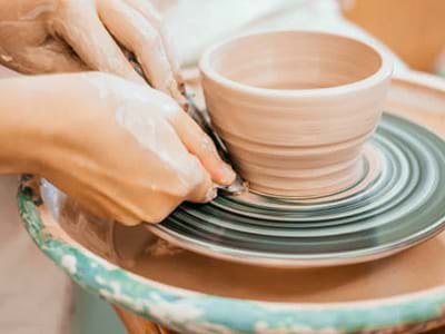 Clay and paint party als vrijgezellenfeest in de omgeving van Amstelveen